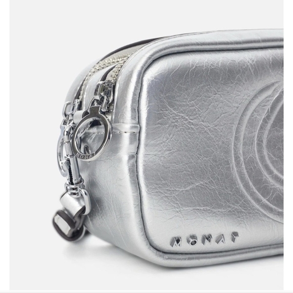 NEW Monet Shimmering Silver Crossbody Bag W- Dust cloth& Box  Beautiful !! - Picture 5 of 15